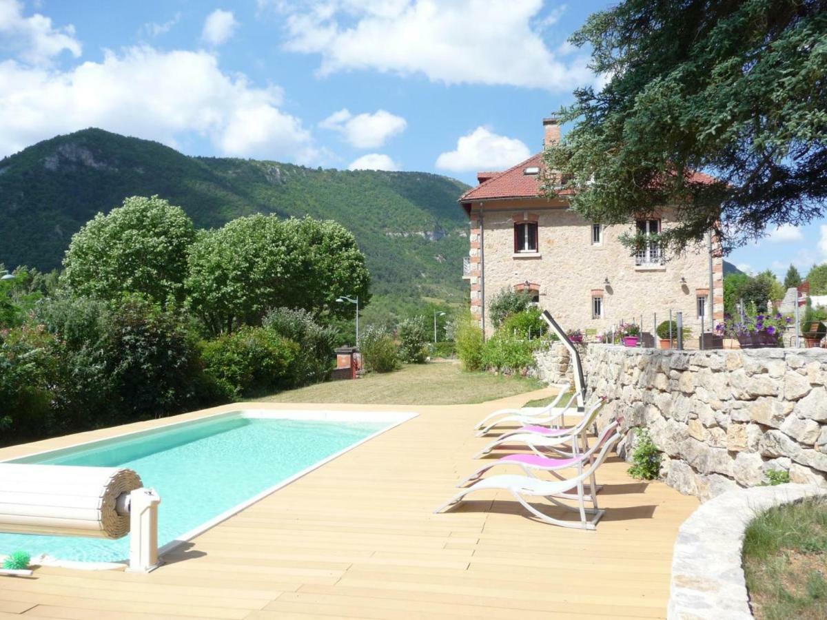 Villa La Muse Мостюежуль Экстерьер фото